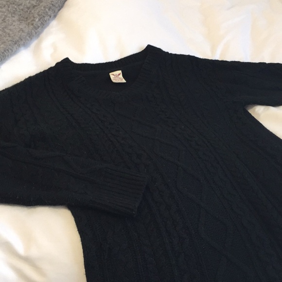 Sweaters - Black Cable Knit sweater